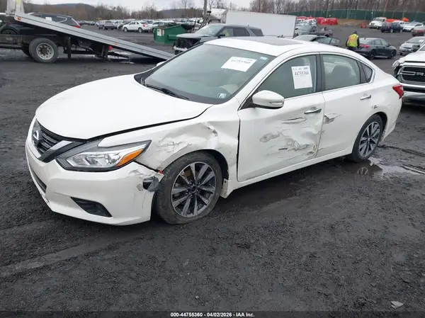 1N4AL3AP5HC474020 2017 NISSAN ALTIMA - Image 2