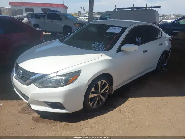 1N4AL3AP5HC475166 2017 NISSAN ALTIMA - Image 2