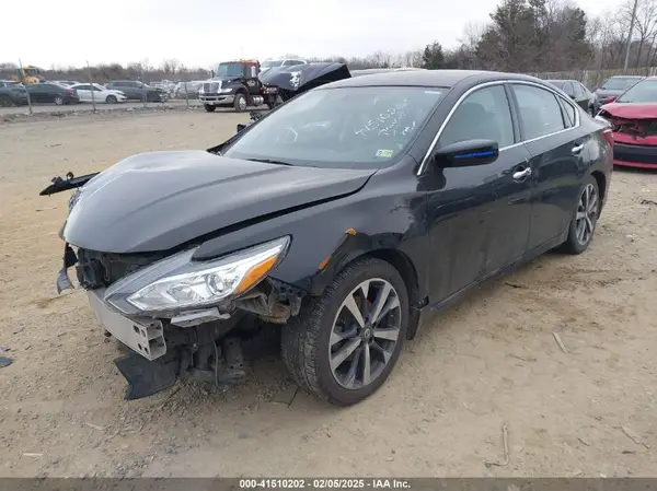 1N4AL3AP5HC475622 2017 NISSAN ALTIMA - Image 2