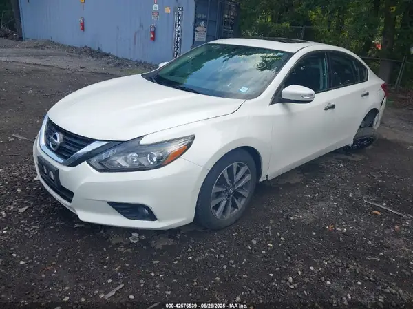 1N4AL3AP5HC478911 2017 NISSAN ALTIMA - Image 2