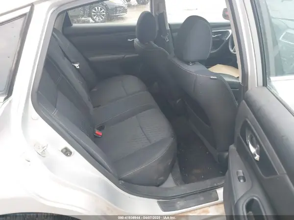 1N4AL3AP5HC482165 2017 NISSAN ALTIMA - Image 8