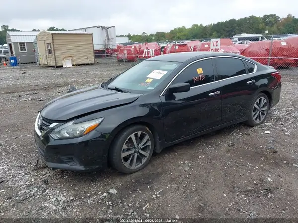 1N4AL3AP5HC484031 2017 NISSAN ALTIMA - Image 2