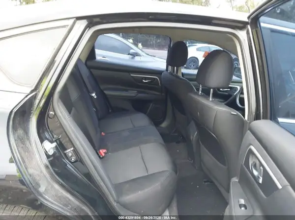 1N4AL3AP5HC484031 2017 NISSAN ALTIMA - Image 8