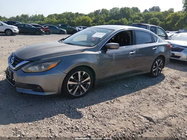 1N4AL3AP5HC485244 2017 NISSAN ALTIMA - Image 2