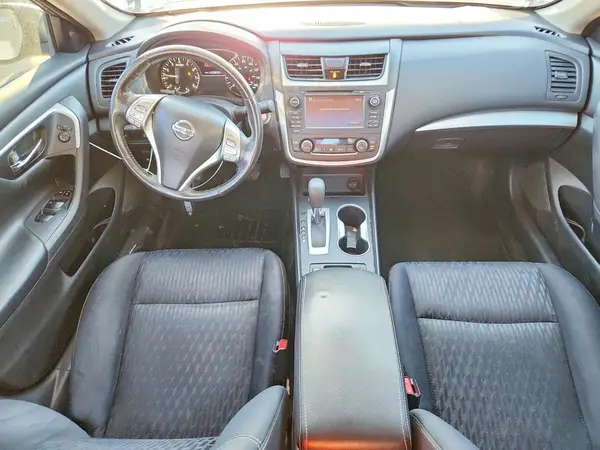 1N4AL3AP5HC486264 2017 NISSAN ALTIMA - Image 8