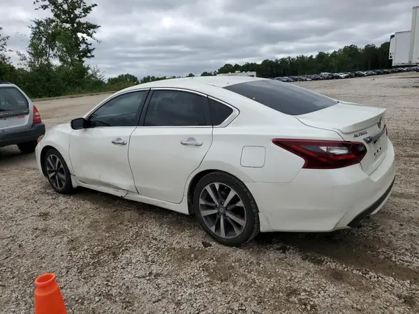 1N4AL3AP5HC486488 2017 NISSAN ALTIMA - Image 2