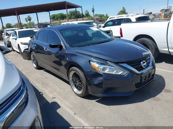 1N4AL3AP5HC487141 2017 NISSAN ALTIMA - Image 1