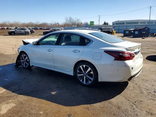 1N4AL3AP5HC492890 2017 NISSAN ALTIMA - Image 2