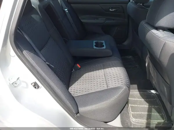 1N4AL3AP5HC496048 2017 NISSAN ALTIMA - Image 8