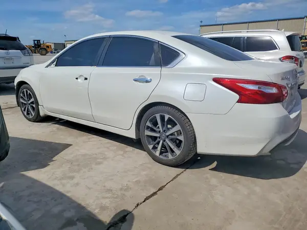 1N4AL3AP5HN310934 2017 NISSAN ALTIMA - Image 2