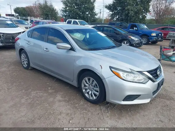 1N4AL3AP5HN316393 2017 NISSAN ALTIMA - Image 1