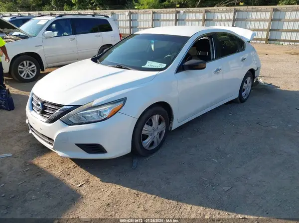 1N4AL3AP5HN320301 2017 NISSAN ALTIMA - Image 2