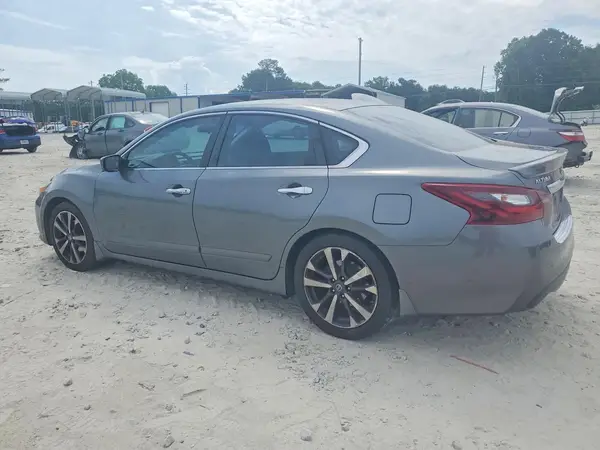 1N4AL3AP5HN325885 2017 NISSAN ALTIMA - Image 2