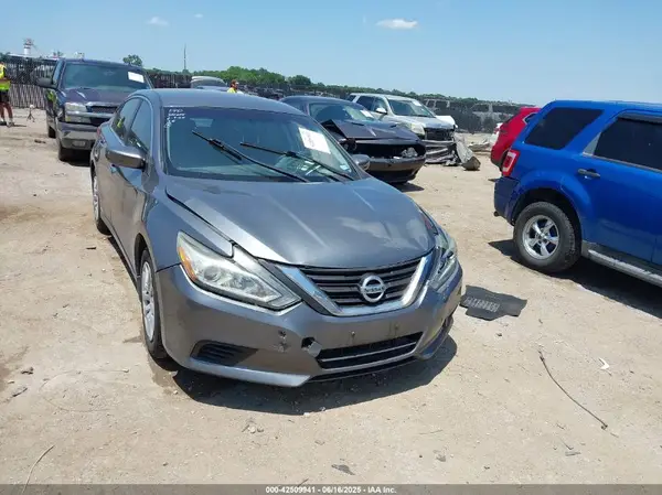 1N4AL3AP5HN328365 2017 NISSAN ALTIMA - Image 1