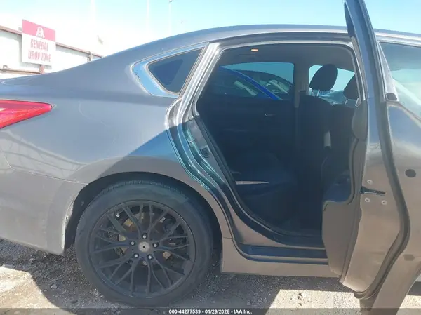 1N4AL3AP5HN330620 2017 NISSAN ALTIMA - Image 8
