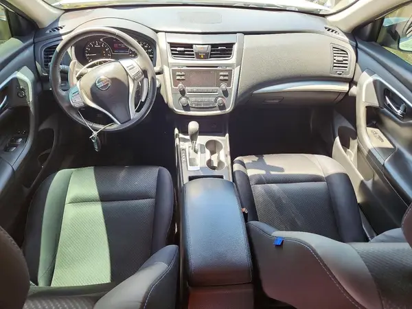 1N4AL3AP5HN333582 2017 NISSAN ALTIMA - Image 8