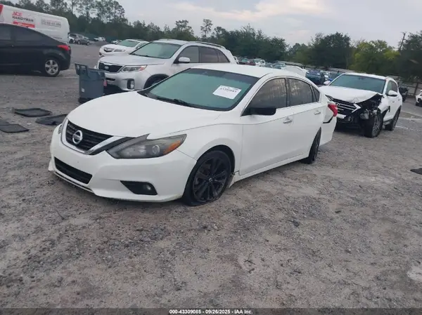 1N4AL3AP5HN335588 2017 NISSAN ALTIMA - Image 2