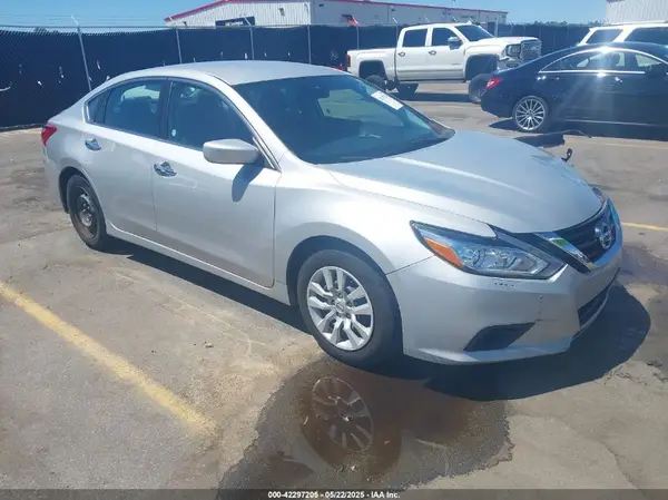 1N4AL3AP5HN337356 2017 NISSAN ALTIMA - Image 1