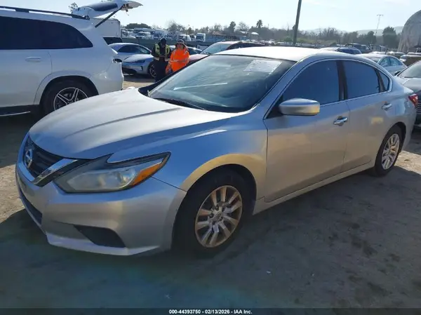 1N4AL3AP5HN337485 2017 NISSAN ALTIMA - Image 2