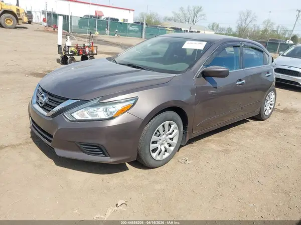1N4AL3AP5HN338653 2017 NISSAN ALTIMA - Image 2