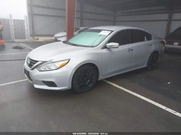 1N4AL3AP5HN342685 2017 NISSAN ALTIMA - Image 2