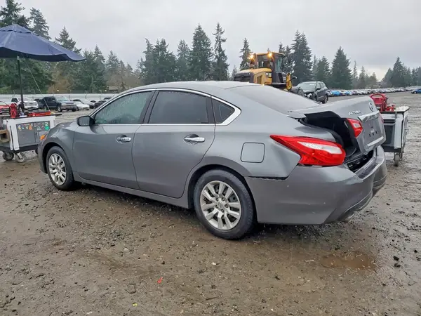 1N4AL3AP5HN352486 2017 NISSAN ALTIMA - Image 2