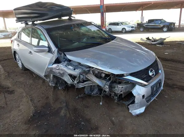 1N4AL3AP5HN352861 2017 NISSAN ALTIMA - Image 1