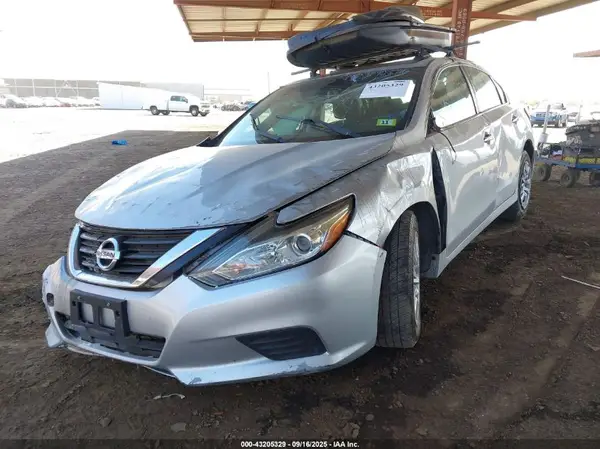 1N4AL3AP5HN352861 2017 NISSAN ALTIMA - Image 2