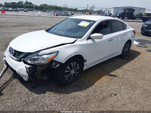 1N4AL3AP5HN360278 2017 NISSAN ALTIMA - Image 2