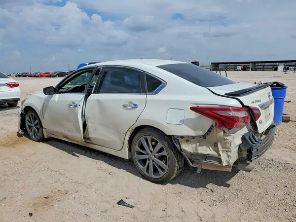 1N4AL3AP5HN361267 2017 NISSAN ALTIMA - Image 2