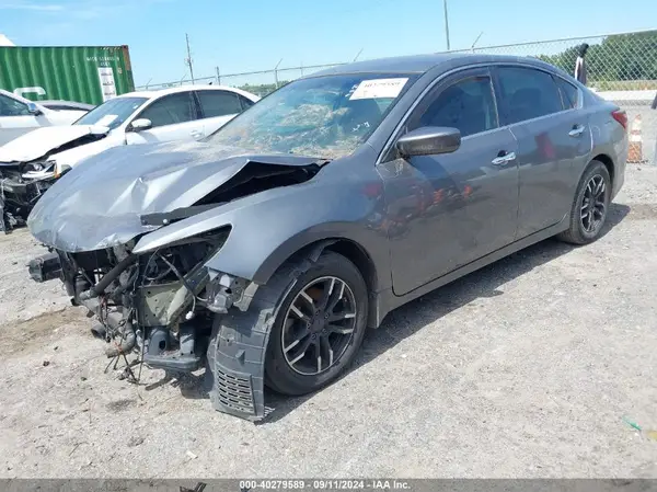 1N4AL3AP5HN365576 2017 NISSAN ALTIMA - Image 2