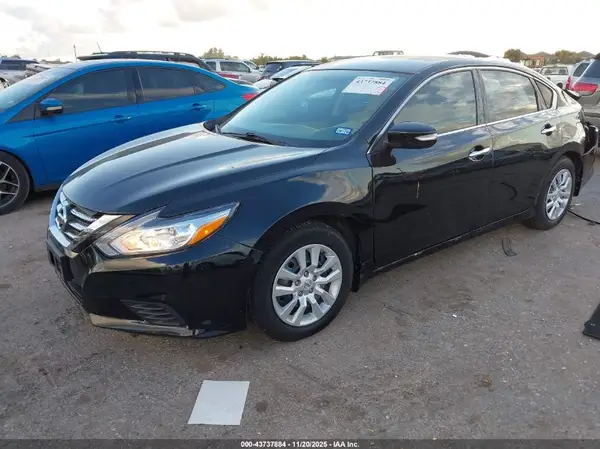 1N4AL3AP5HN367103 2017 NISSAN ALTIMA - Image 2