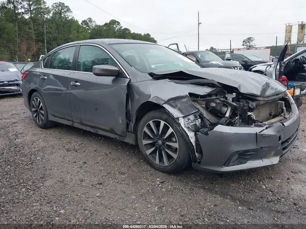 1N4AL3AP5JC103624 2018 NISSAN ALTIMA - Image 1