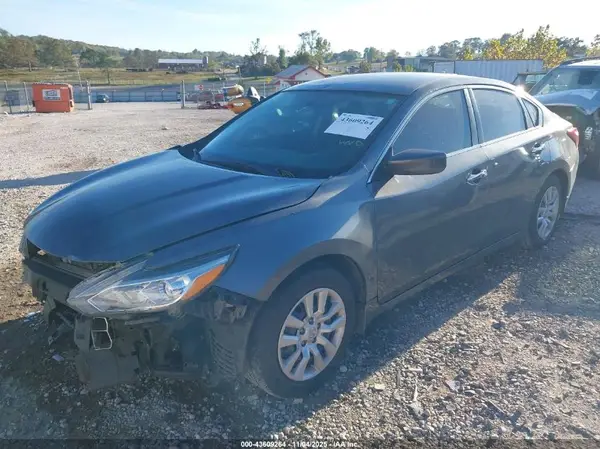 1N4AL3AP5JC103655 2018 NISSAN ALTIMA - Image 2