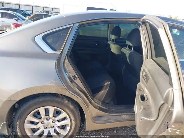 1N4AL3AP5JC103655 2018 NISSAN ALTIMA - Image 8