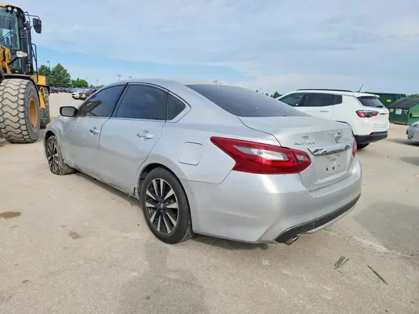 1N4AL3AP5JC105051 2018 NISSAN ALTIMA - Image 2