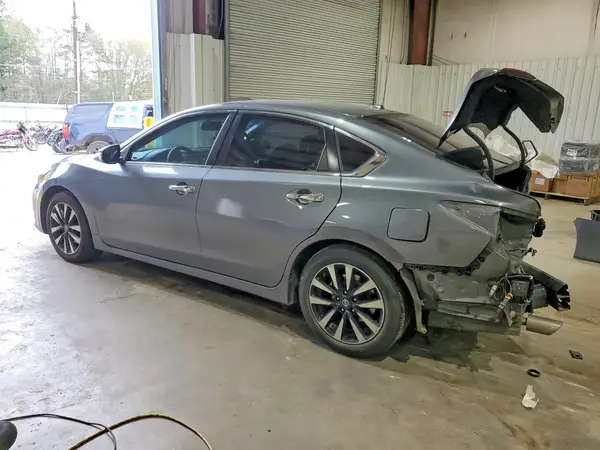 1N4AL3AP5JC106684 2018 NISSAN ALTIMA - Image 2