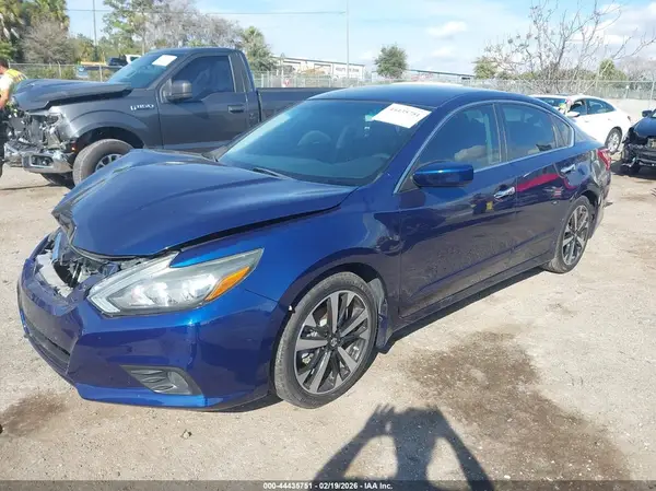 1N4AL3AP5JC108032 2018 NISSAN ALTIMA - Image 2