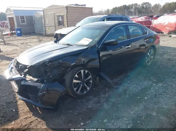 1N4AL3AP5JC109066 2018 NISSAN ALTIMA - Image 2
