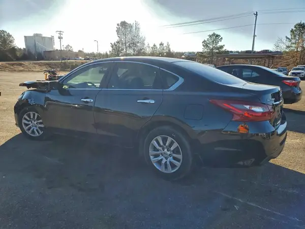 1N4AL3AP5JC109133 2018 NISSAN ALTIMA - Image 2