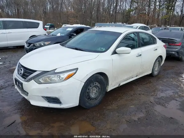1N4AL3AP5JC110623 2018 NISSAN ALTIMA - Image 2