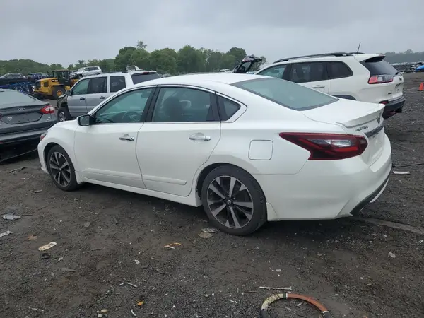 1N4AL3AP5JC112808 2018 NISSAN ALTIMA - Image 2