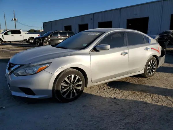 1N4AL3AP5JC113182 2018 NISSAN ALTIMA - Image 1