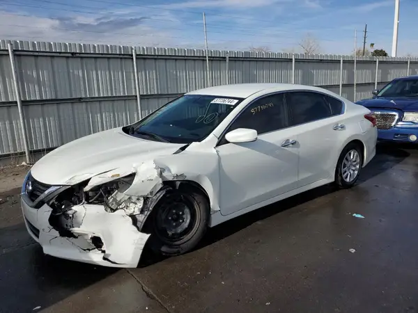1N4AL3AP5JC116745 2018 NISSAN ALTIMA - Image 1