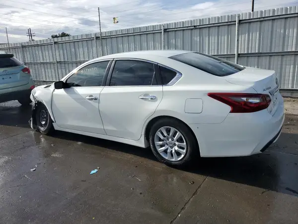 1N4AL3AP5JC116745 2018 NISSAN ALTIMA - Image 2