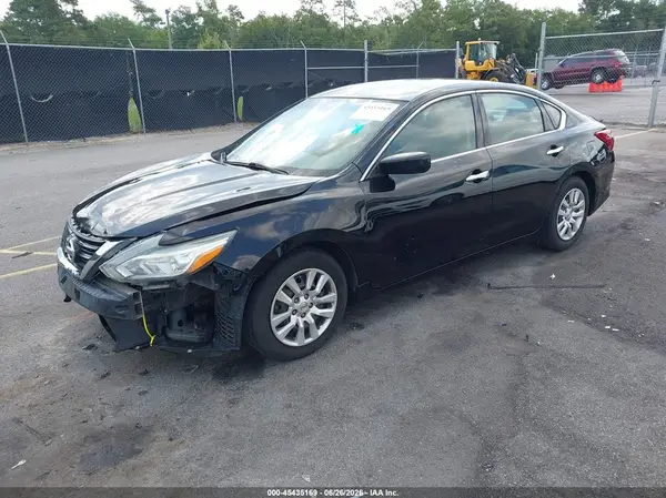 1N4AL3AP5JC117894 2018 NISSAN ALTIMA - Image 2