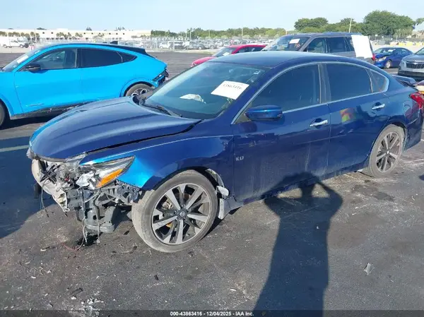 1N4AL3AP5JC118575 2018 NISSAN ALTIMA - Image 2