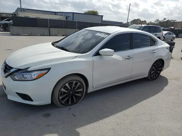 1N4AL3AP5JC118835 2018 NISSAN ALTIMA - Image 1