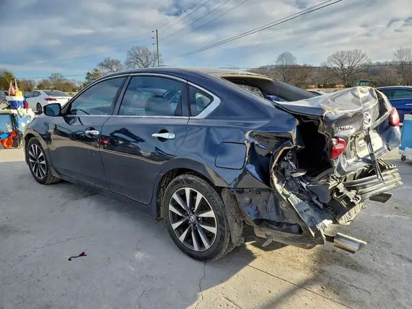 1N4AL3AP5JC120519 2018 NISSAN ALTIMA - Image 2