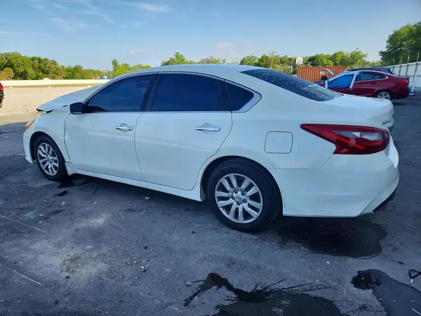 1N4AL3AP5JC120889 2018 NISSAN ALTIMA - Image 2